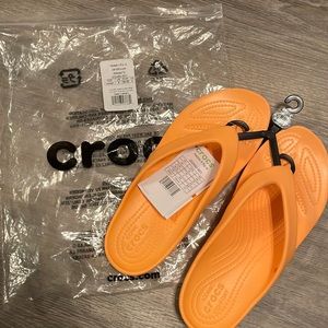 NWT Crocs Flip Flops - Size W8